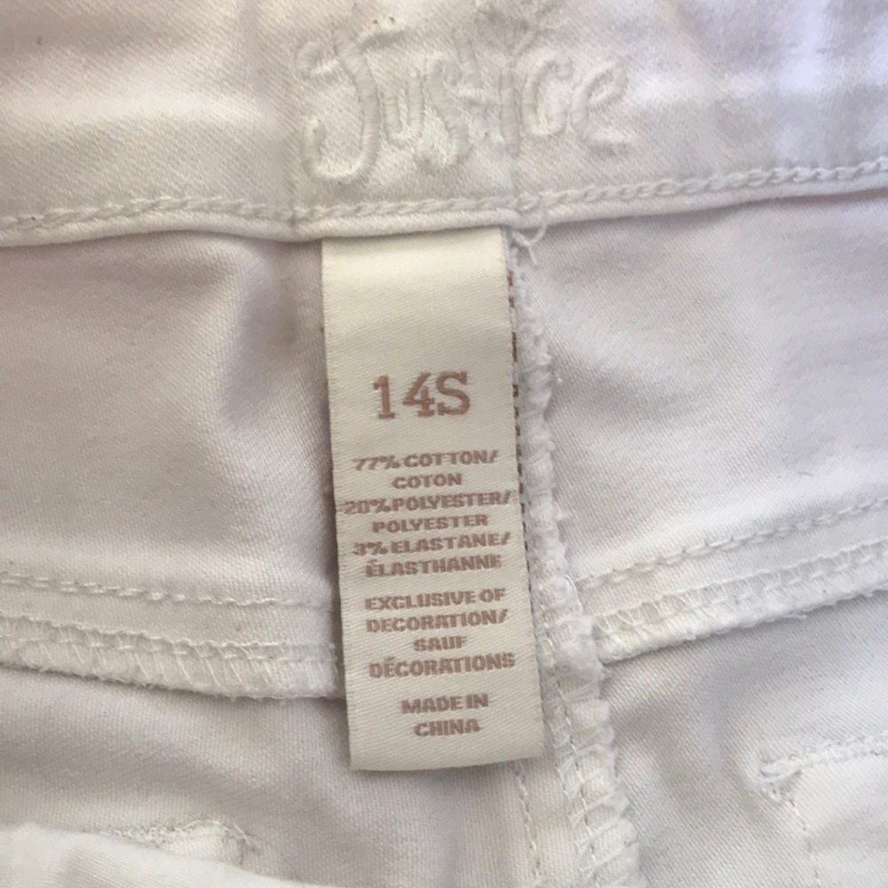 Shorts - Picture 2 of 5